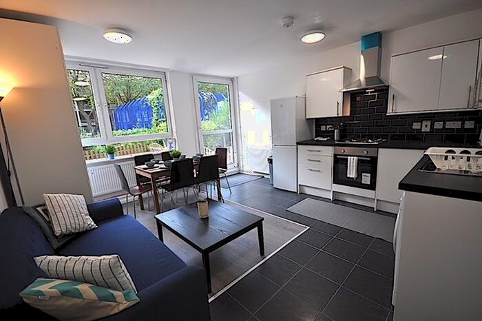 4 Bedroom Flat To Rent In Clarence Gardens, Ucl, Lse, Regents Park, Warren Street, Camden, Euston, London, NW1