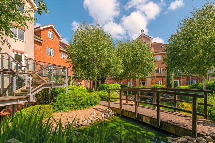 2 Bedroom Apartment To Rent In Lumley Road, Horley, Surrey, RH6