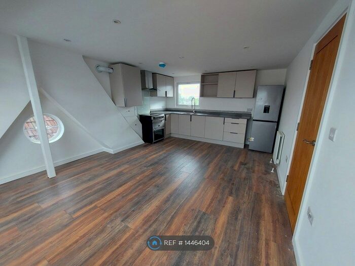 1 Bedroom Flat To Rent In Finchley, London, N3