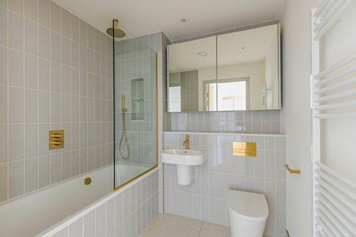 1 Bedroom Studio To Rent In The Eades, Selborne Road, London, E17