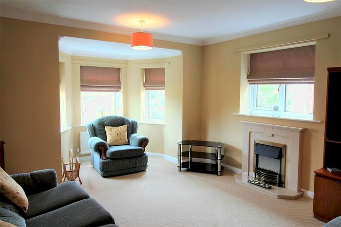 2 Bedroom Flat To Rent In Belvedere Place, Scarborough, YO11