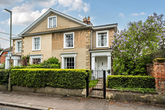 5 Bedroom Semi-Detached House For Sale In Reading Road, Wallingford, OX10