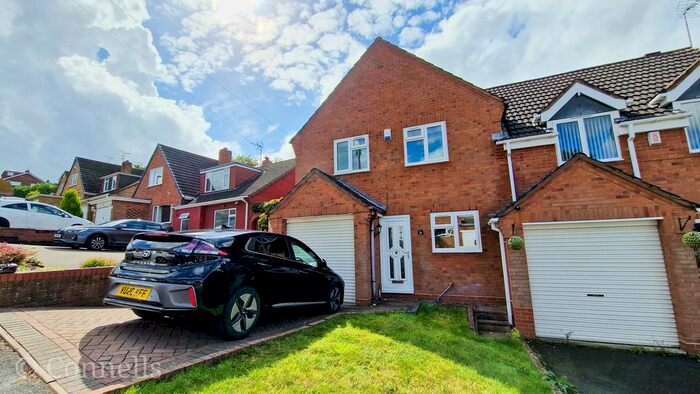3 Bedroom Property To Rent In Elm Tree Grove, Halesowen, B63