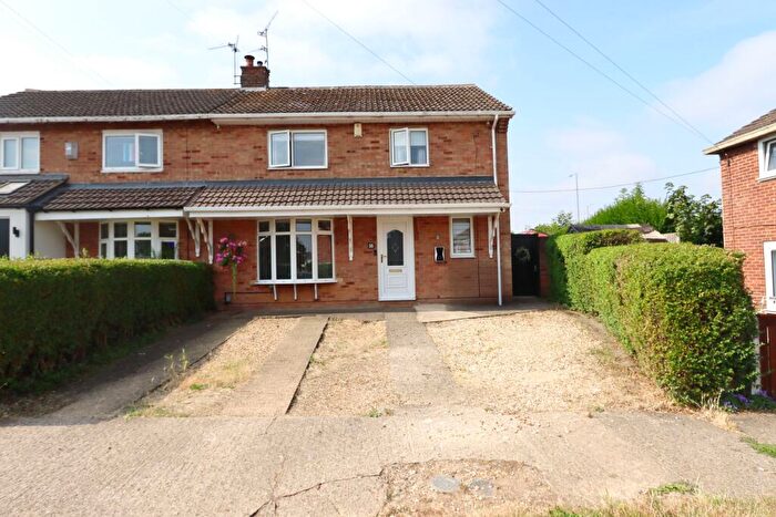 3 Bedroom Semi-Detached House For Sale In Cambridge Avenue, Corby, NN17