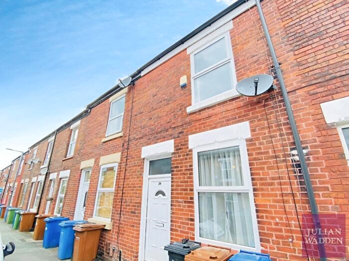 2 Bedroom Terraced House To Rent In Victoria Road, Stockport, SK1