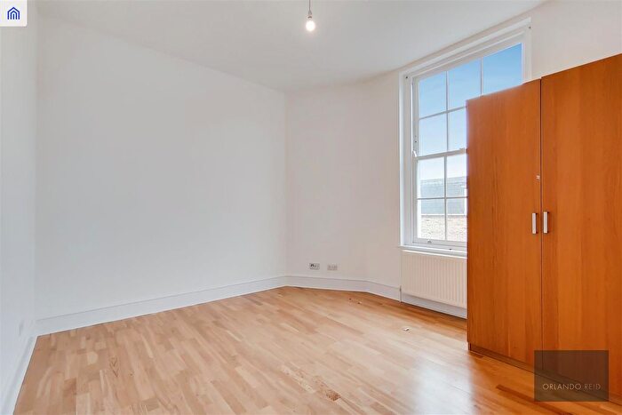 3 Bedroom Flat To Rent In Pensbury Place, London, SW8