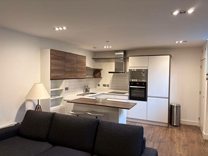 1 Bedroom Apartment To Rent In Staple Gardens, Central Winchester, SO23
