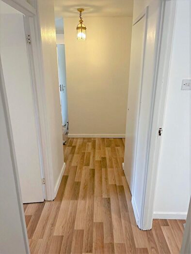 2 Bedroom Flat To Rent In Barking Road, London, E13