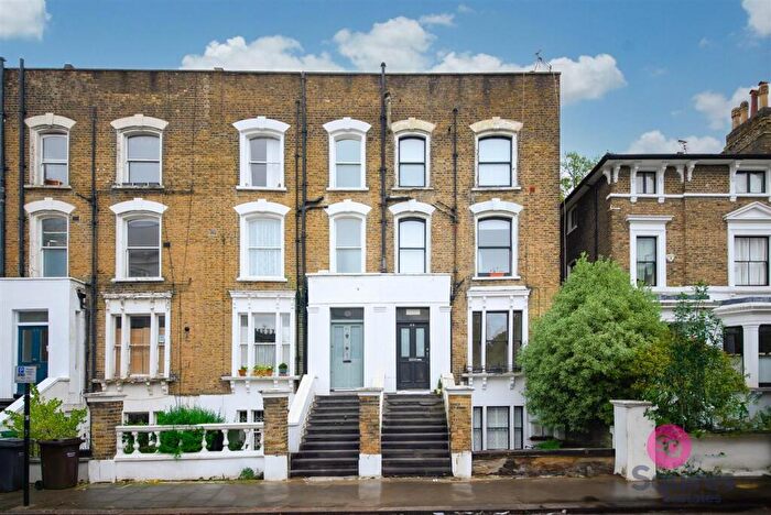Flat To Rent In Bartholomew Road, London, NW5