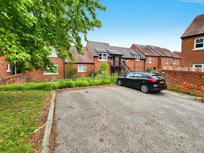 Studio To Rent In Church Lane, Old Hatfield, Hatfield, AL9