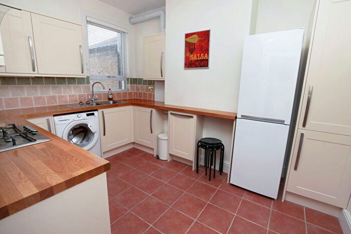 1 Bedroom Flat To Rent In Twickenham Road, Leytonstone, E11
