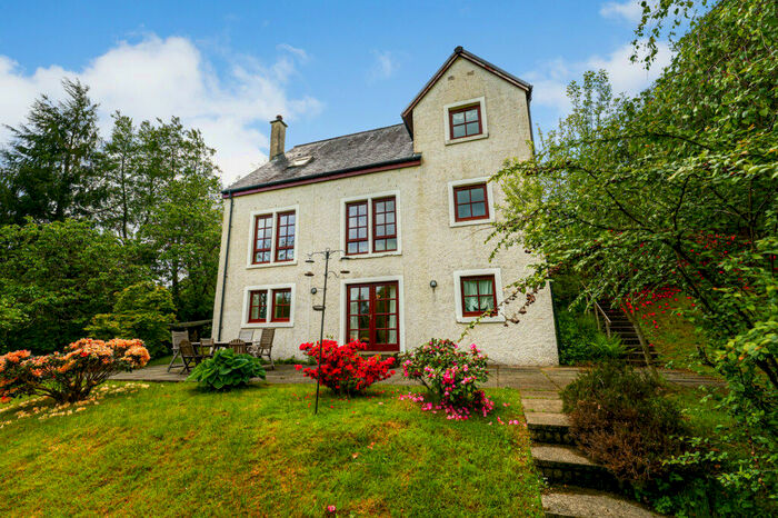 4 Bedroom Detached House For Sale In Rowanbank, Kilchrenan, By Taynuilt, Argyll, PA35