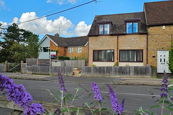 2 Bedroom End Of Terrace House For Sale In Kenilworth Road, Cumnor, OX2