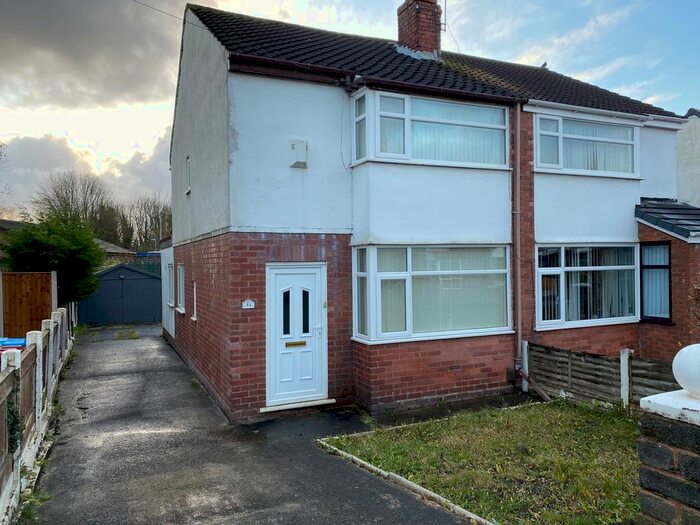 3 Bedroom Semi-Detached House To Rent In Esonwood Road, Whiston, Prescot L35
