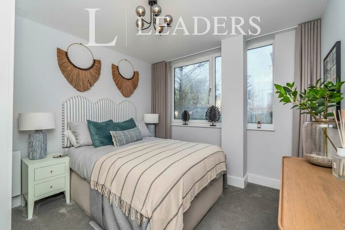 1 Bedroom Apartment To Rent In Compass Point, Southampton, SO16