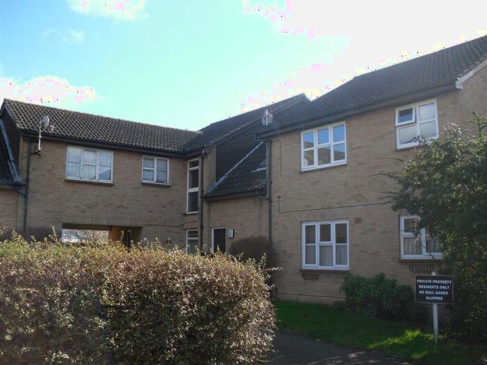 Studio To Rent In Rider Close, Blackfen, Sidcup, Kent, DA15