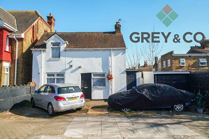 3 Bedroom Cottage For Sale In Napier Road Wembley, HA0