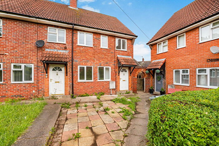3 Bedroom End Of Terrace House For Sale In Belmont Grove In Grantham, NG31