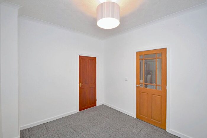 3 Bedroom Terraced House For Sale In Cwm Terrace, Llanelli, SA15