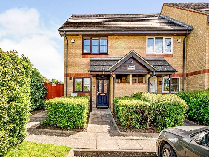 3 Bedroom End Of Terrace House To Rent In Greendale Mews, St. Pauls Avenue, SL2