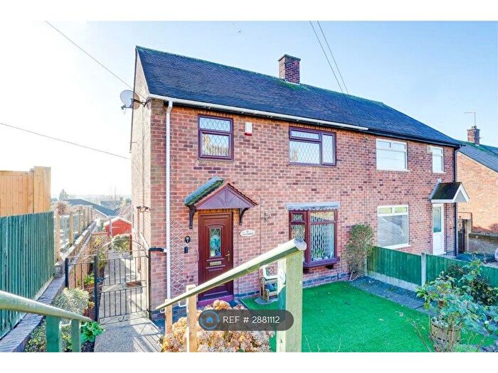3 Bedroom Semi-Detached House To Rent In Stathern Walk, Nottingham, NG5