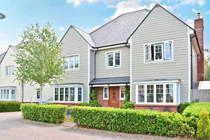 5 Bedroom Detached House To Rent In Kilnwood Close, Faygate, RH12