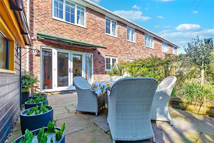 3 Bedroom End Terrace House For Sale In Halden Close, High Halden, Ashford, Kent, TN26