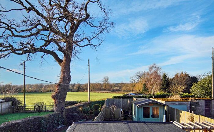 3 Bedroom Semi-Detached House For Sale In Fillongley Road, Meriden, CV7