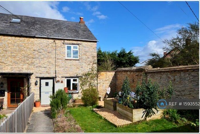 3 Bedroom Semi-Detached House To Rent In Crumps Butts, Bicester, OX26