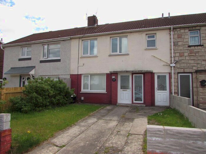 3 Bedroom Property To Rent In Longvue Road, Sandfields, Port Talbot, SA12