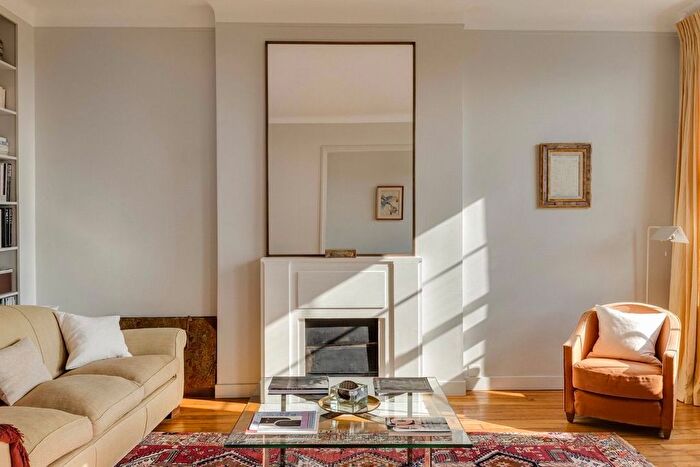 1 Bedroom Flat For Sale In Ladbroke Grove, Notting Hill, W11