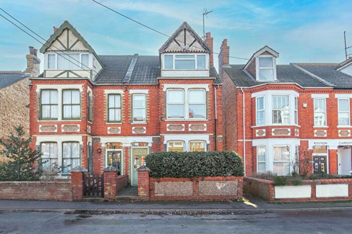 4 Bedroom Semi-Detached House For Sale In Hunstanton, PE36