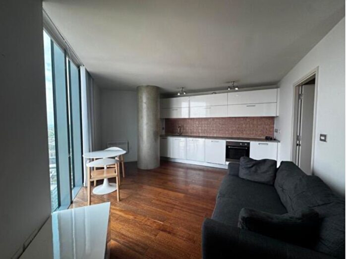 Studio To Rent In Beetham Tower, Holloway Circus Queensway, Birmingham, B1