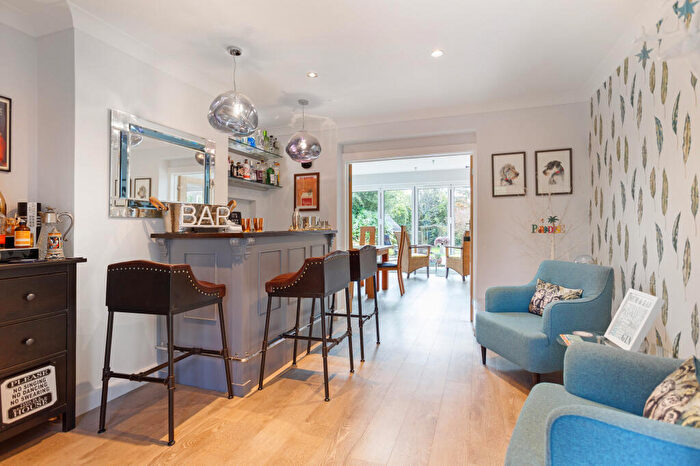 4 Bedroom Detached House For Sale In Balcombe Road, Haywards Heath, RH16