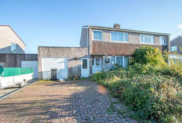 3 Bedroom Semi Detached House For Sale In Courtlands Road, Tavistock, PL19