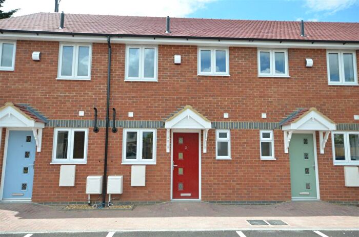 2 Bedroom Terraced House To Rent In Thornhill Place, Luton, LU4