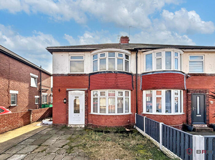 3 Bedroom Semi Detached House To Rent In Woodhouse Road, Doncaster, DN2