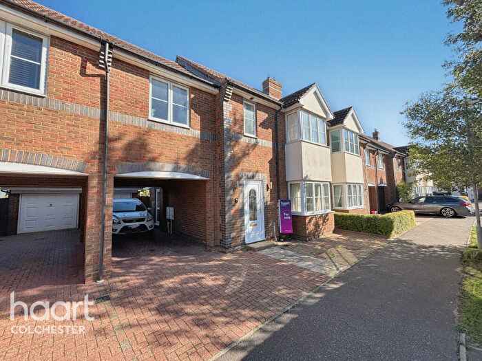 3 Bedroom Semi-Detached House For Sale In Nightingale Place, Colchester, CO3