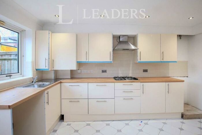 3 Bedroom Maisonette To Rent In Hackington Crescent, Beckenham, BR3