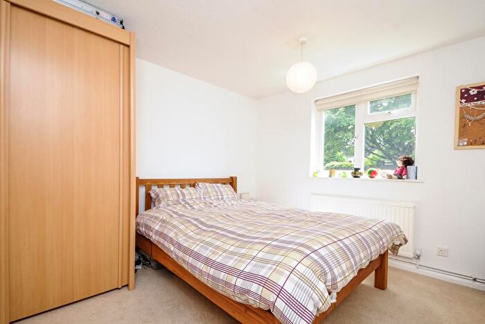 2 Bedroom Flat To Rent In Stowford Road, Headington, OX3