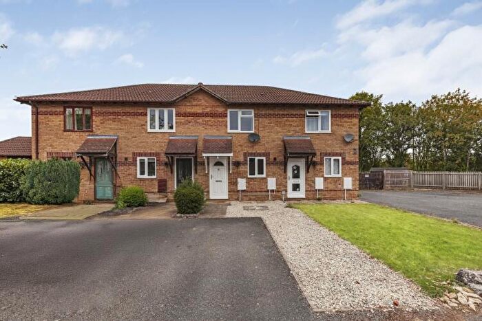 2 Bedroom Terraced House To Rent In Heather Road, Bicester, OX26