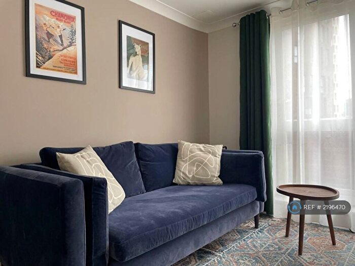 2 Bedroom Flat To Rent In Caraway Heights, London, E14