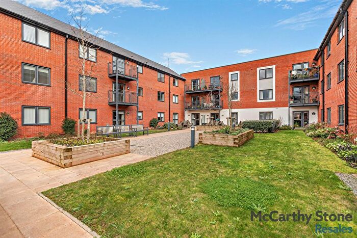 1 Bedroom Flat For Sale In Pym Court, Bewick Avenue, Topsham, Exeter, EX3