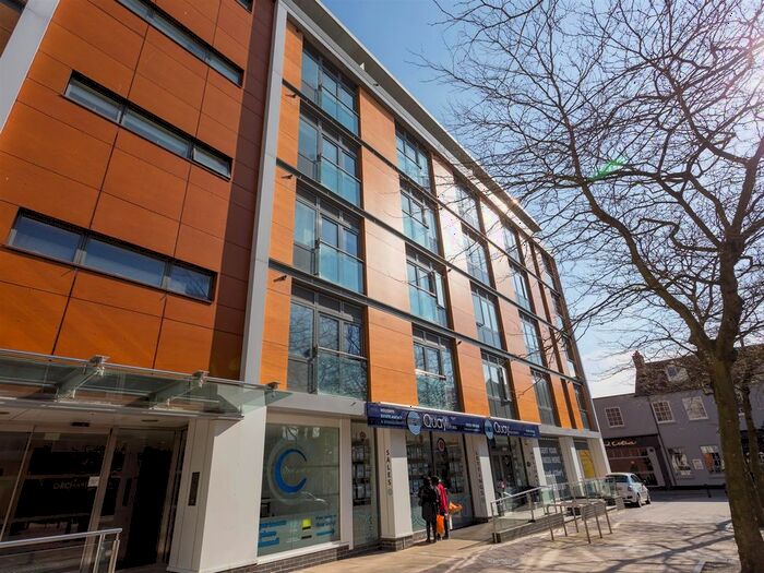 2 Bedroom Flat To Rent In High Street, Poole, BH15