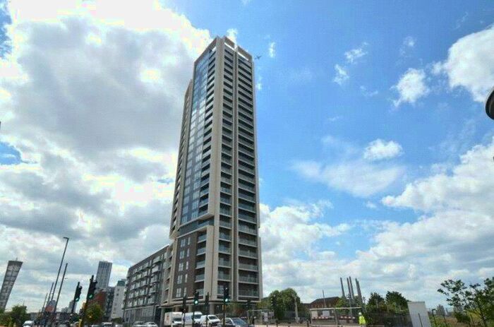2 Bedroom Apartment To Rent In River Heights, Stratford Riverside, Stratford, London, E15