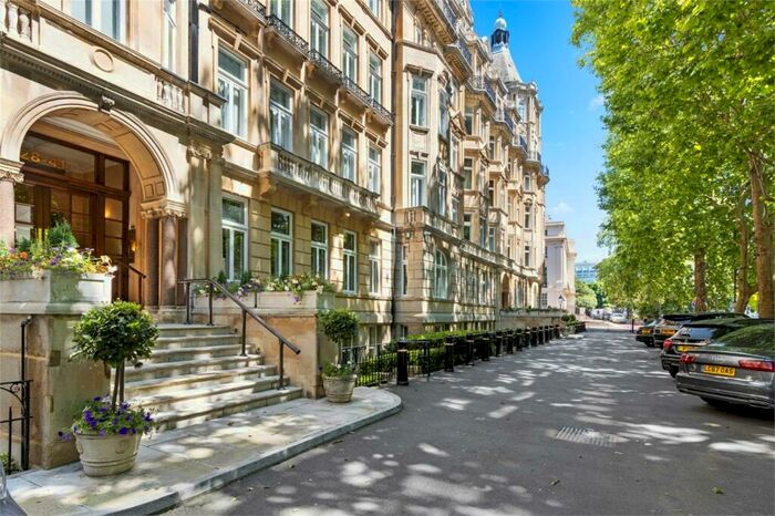 1 Bedroom Apartment To Rent In Harley House, Regents Park, NW1