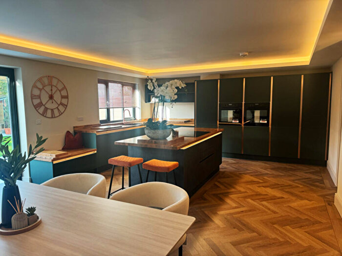 4 Bedroom Semi Detached House For Sale In Gower Road Killay Swansea, SA2