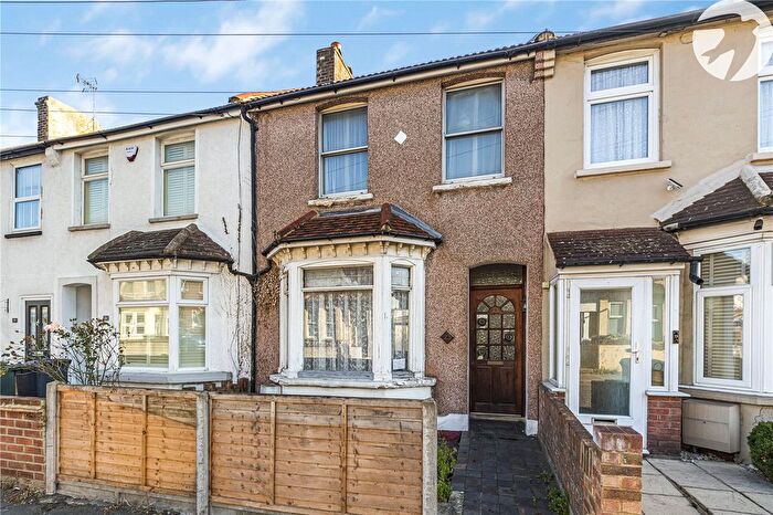 2 Bedroom Terraced House For Sale In Hedge Place Road, Greenhithe, Kent, DA9