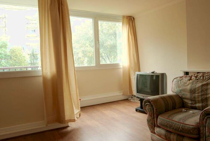 3 Bedroom Maisonette To Rent In Malta Street, Clerkenwell, London, EC1V