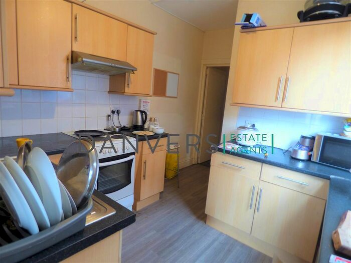 4 Bedroom Terraced House To Rent In Barclay Street, Leicester, LE3